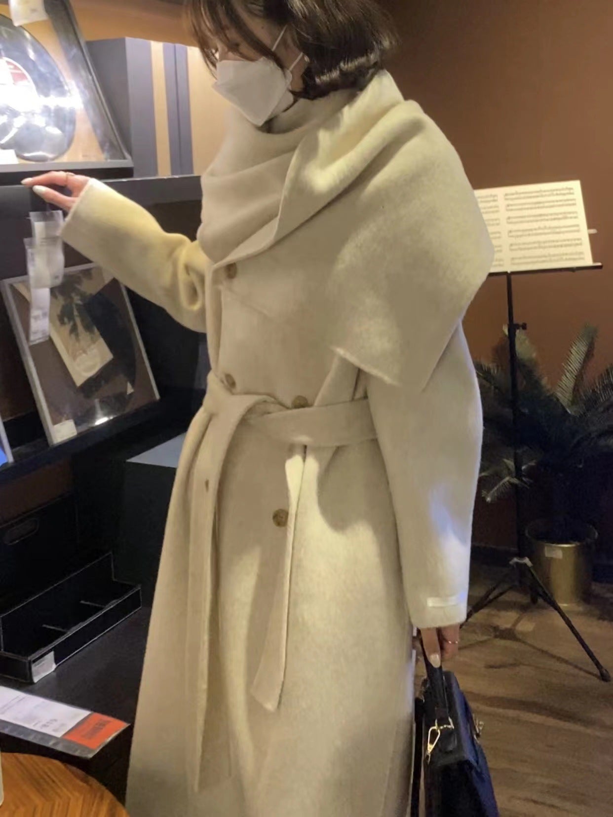 韓国ファッション SELCA-スカーフ風ダブルボタンロングコート-2023aw-ou44-012