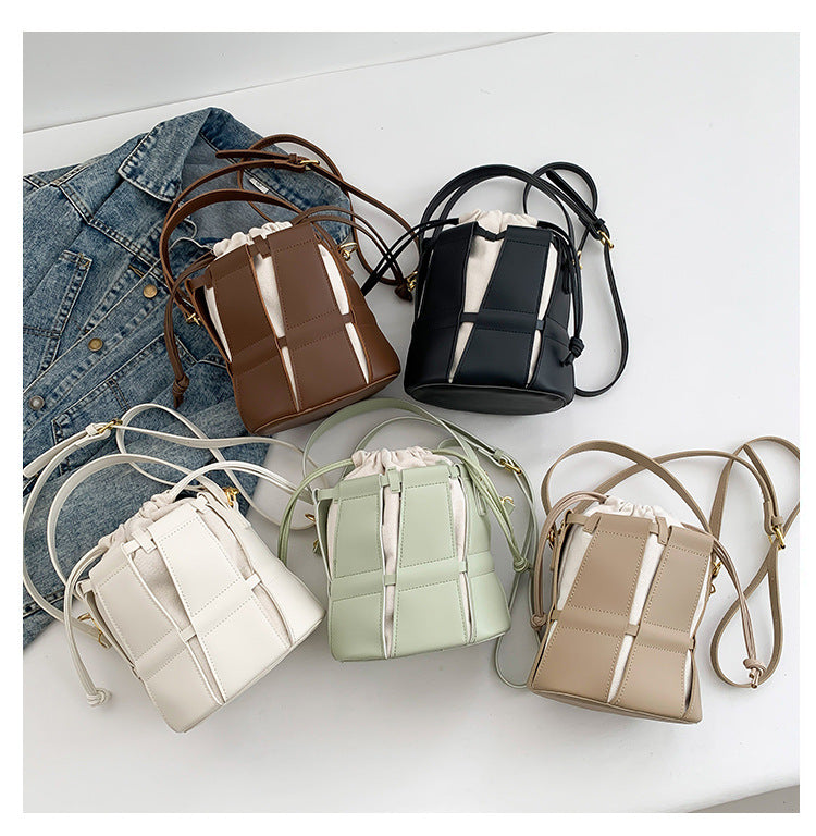 韓国ファッション SELCA-レザーポッチバッグ-2024ss-bg01-03