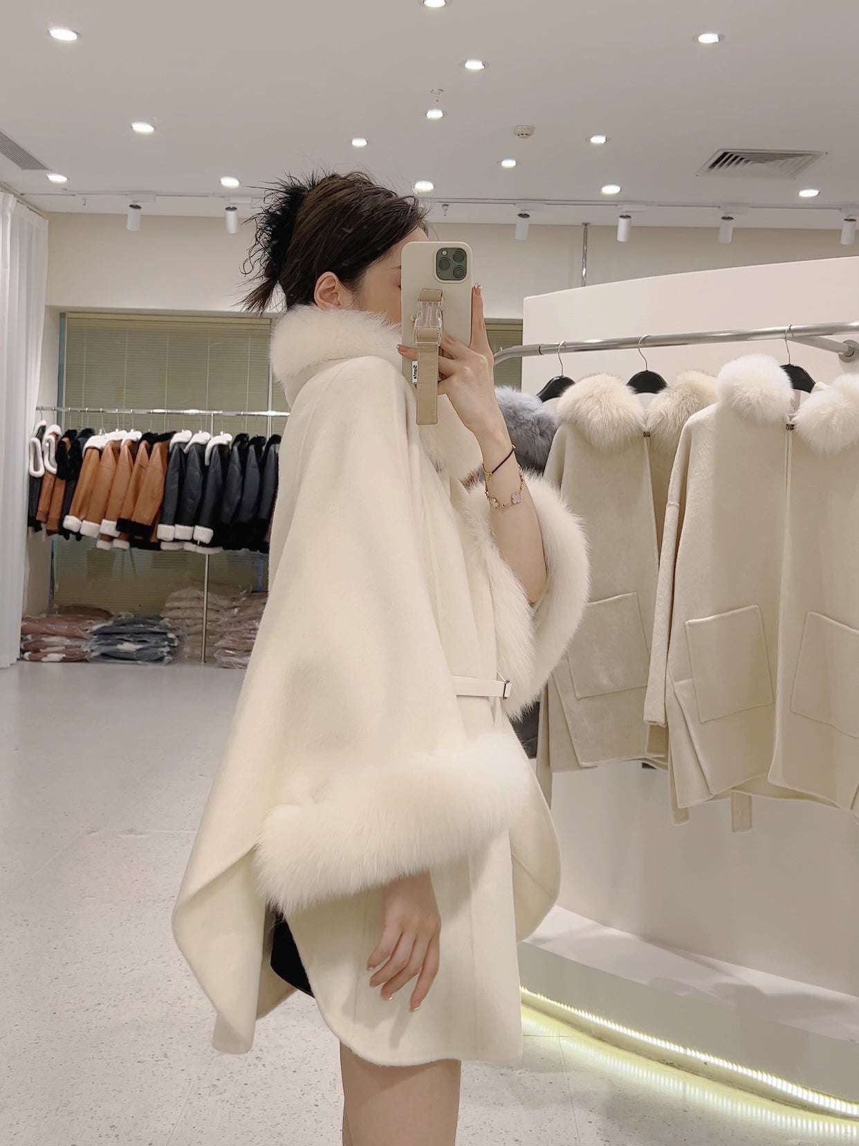 韓国ファッション SELCA-ファーカシミアウールケープコート-2023aw-ou39-010