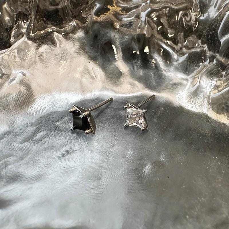 韓国ファッション SELCA-Four Pointed Star Zircon Stud Earrings-mselca2023aw327-04