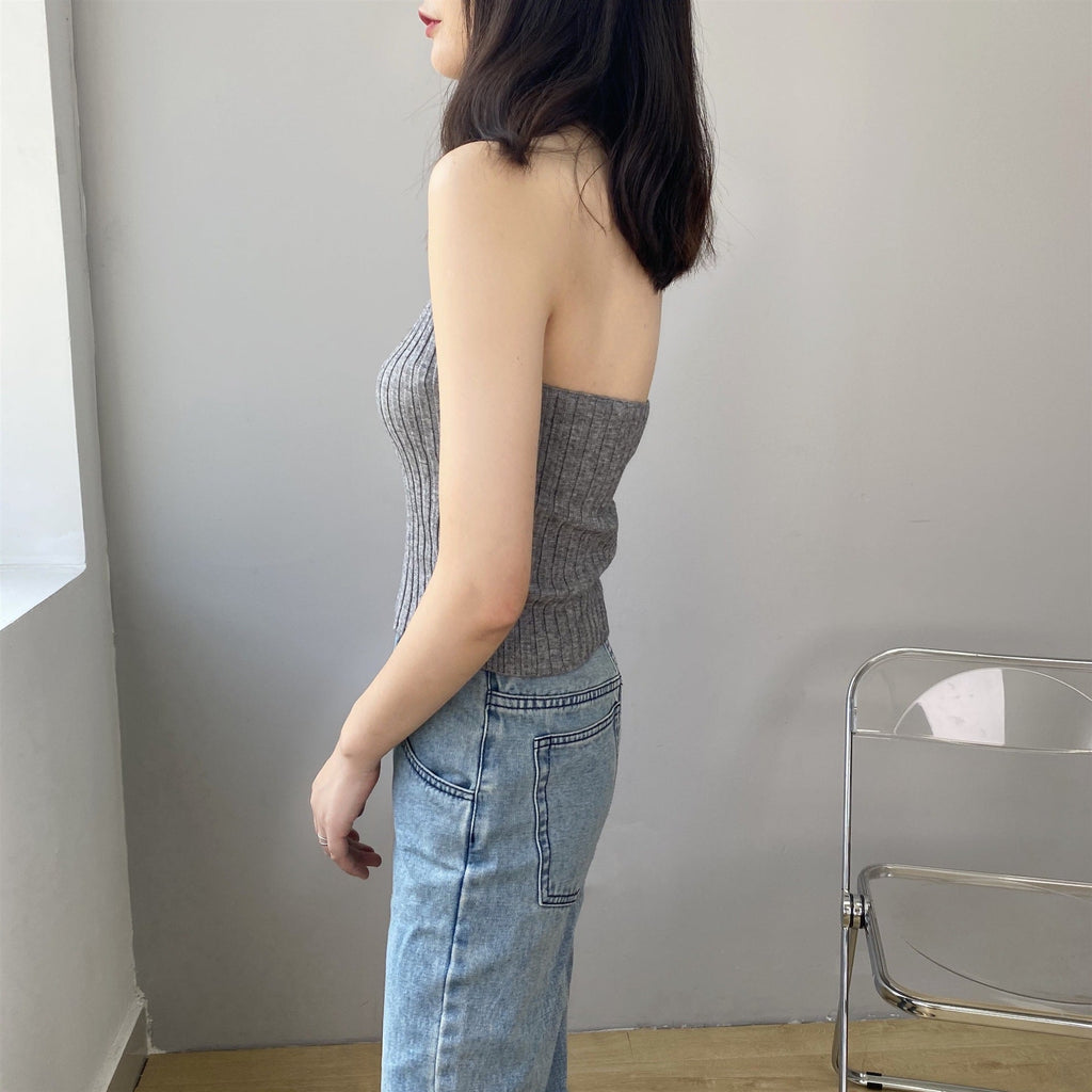 バックオープンニットトップ