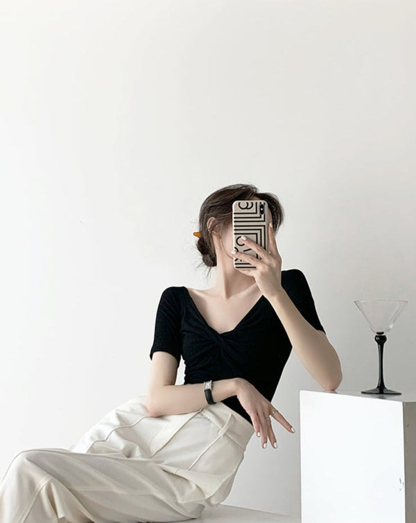 韓国ファッション SELCA-オフショルダーカットソー-2023ss-tp10-bk-04