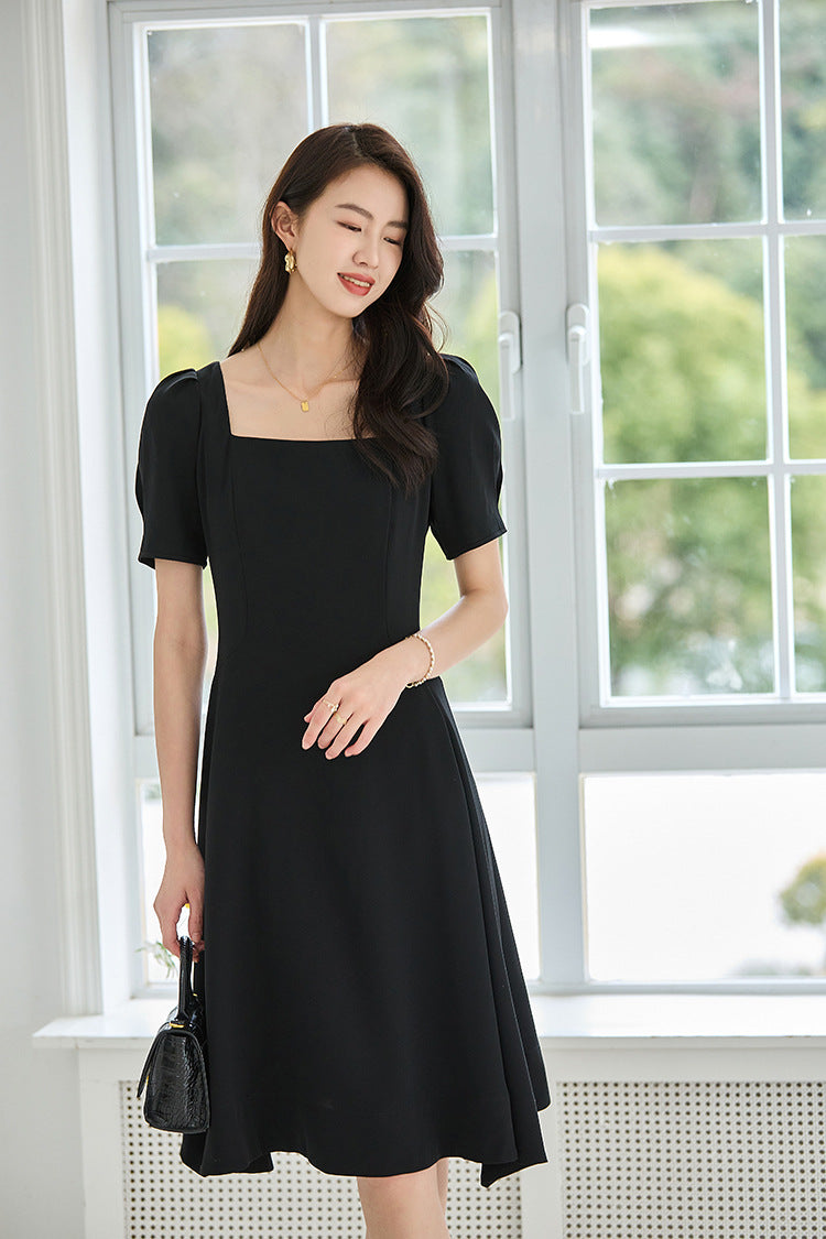 韓国ファッション SELCA-スクエアネックブラックドレス-2024ss-93-05