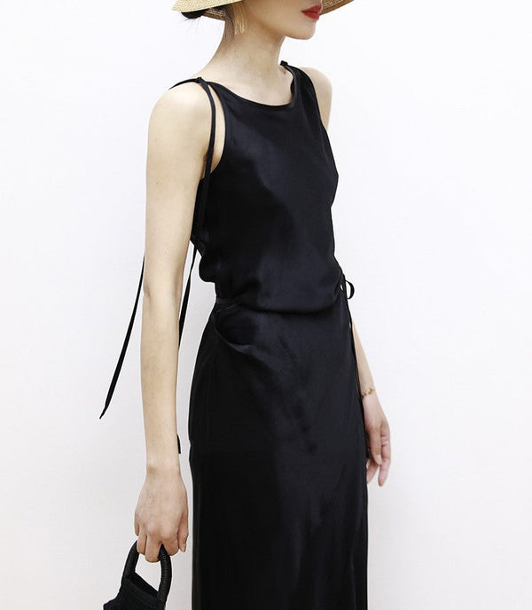 韓国ファッション SELCA-ブラックサテンリボンワンピース-2024ss-0045-04