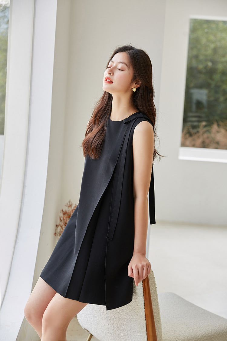 韓国ファッション SELCA-ブラックリボンノースリーブワンピース-2024ss-129-09
