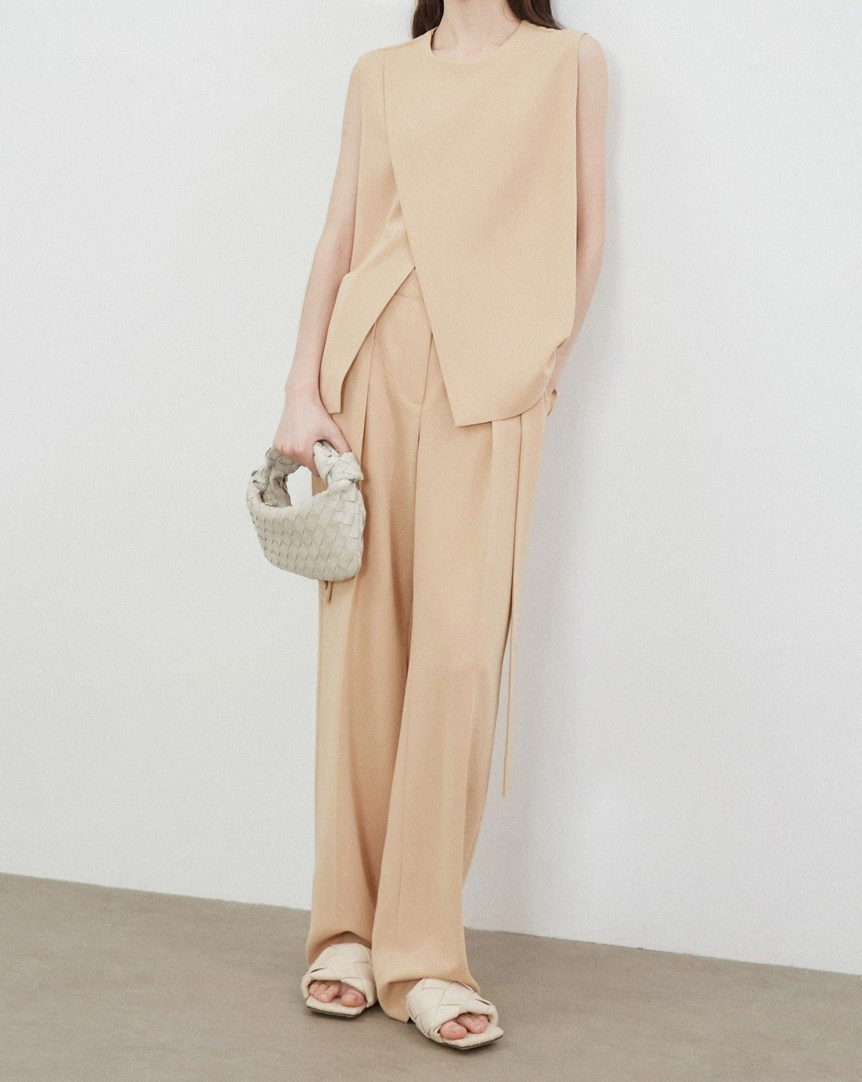 韓国ファッション SELCA-ビッグレディースパンツセットカジュアル、スタイリッシュ、クール、ツイル、ミニマリスト、ハイエンド、スリットトップ、ハイウエスト、ストレートパンツセット、サマー-2024ss-170-03