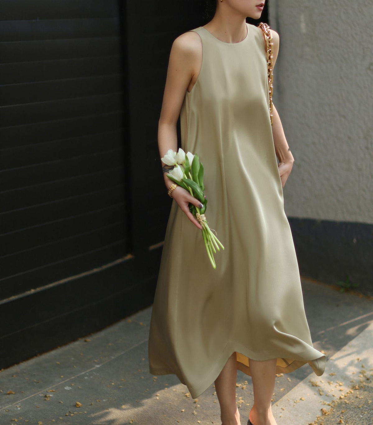 韓国ファッション SELCA-バックスリットノースリーブワンピース-2023ss-op22-01