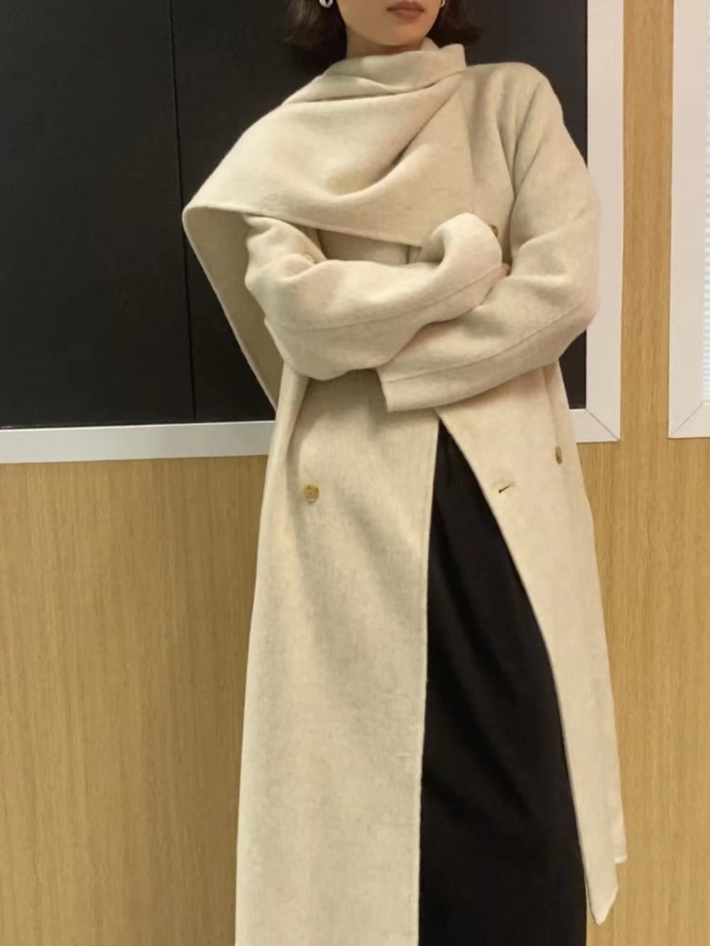 韓国ファッション SELCA-スカーフ風ダブルボタンロングコート-2023aw-ou44-011