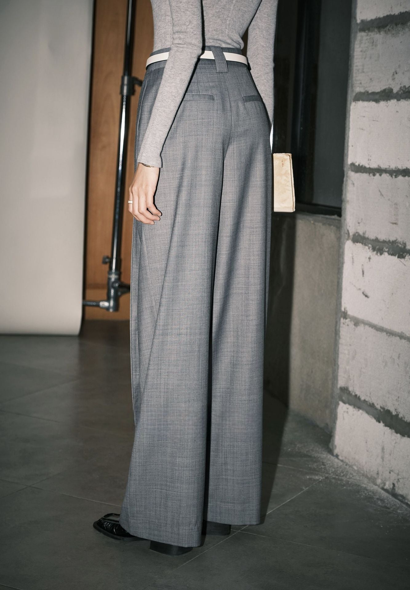 韓国ファッション SELCA-ゴールドアクセントセットアップ(パンツ)-2024ss-66-013