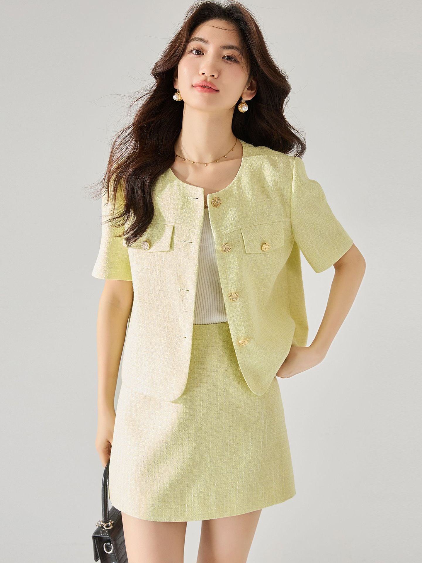 韓国ファッション SELCA-24 サマーライトウェイト、クール、スリム、ホワイト、ショートスリーブスーツトップ 15580 ショートスカート 15581 ツーピースセット-2024ss-161-03