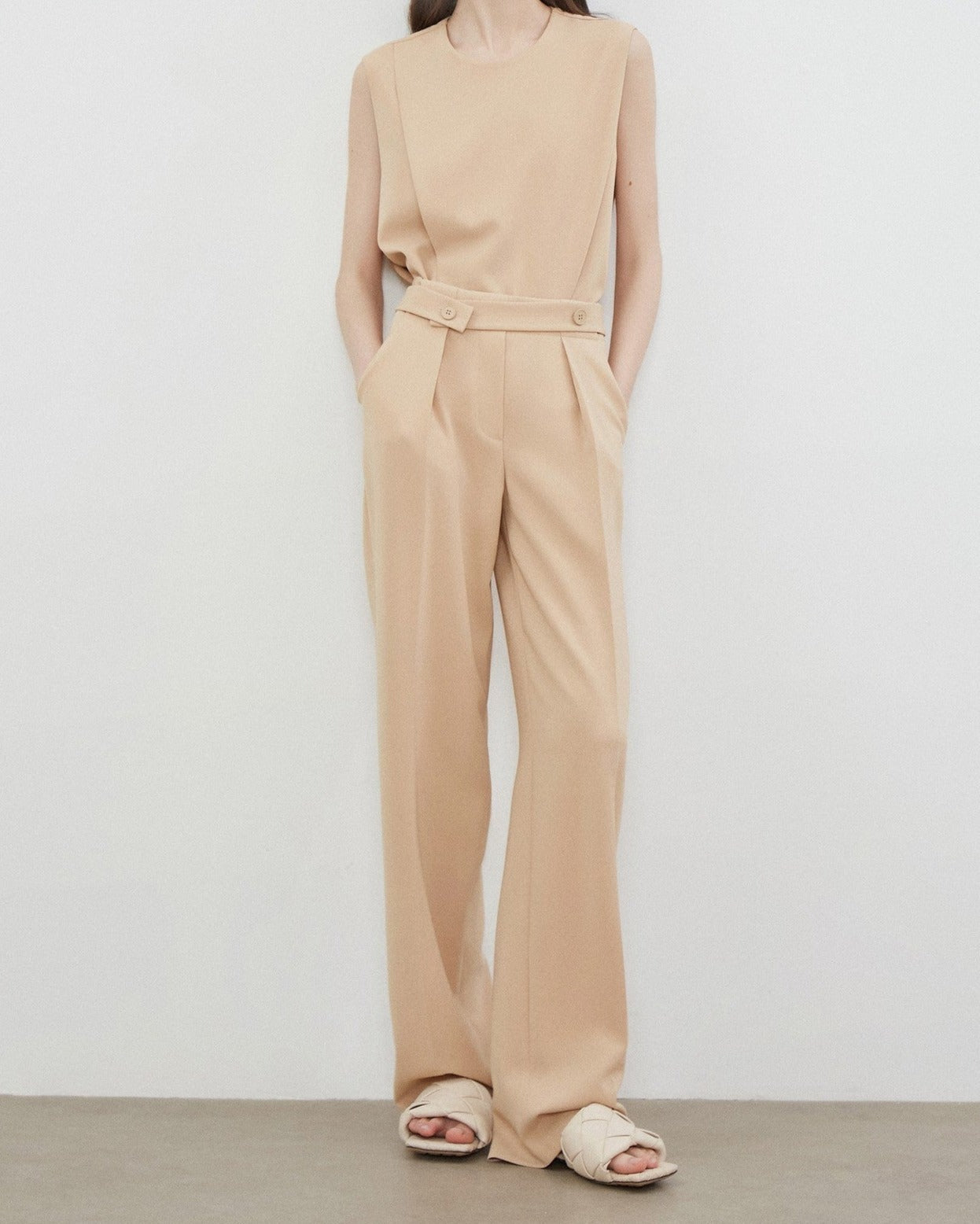 韓国ファッション SELCA-ビッグレディースパンツセットカジュアル、スタイリッシュ、クール、ツイル、ミニマリスト、ハイエンド、スリットトップ、ハイウエスト、ストレートパンツセット、サマー-2024ss-170-04