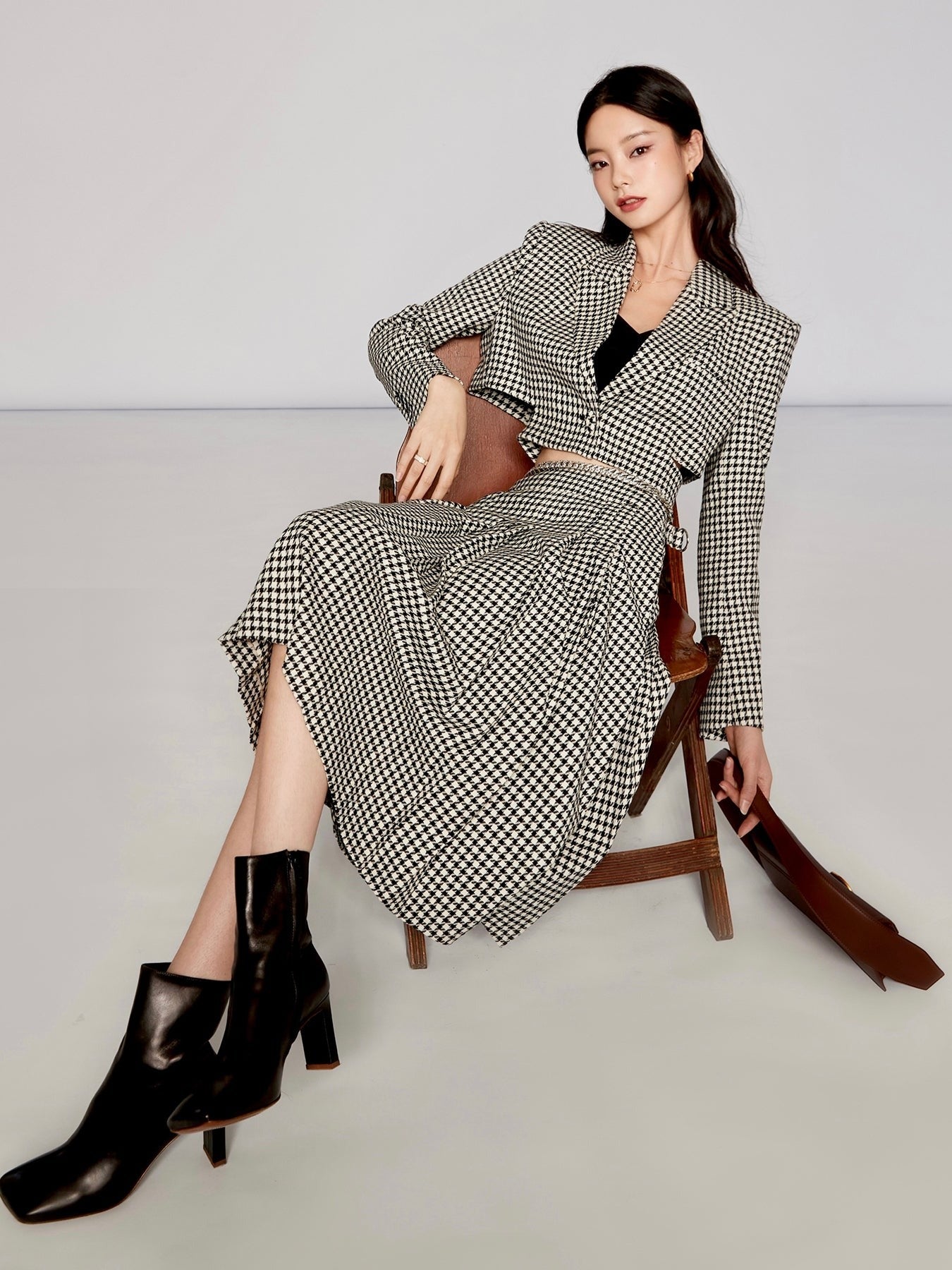 韓国ファッション SELCA-バッククロスショートジャケット-2023ss-tp21-04