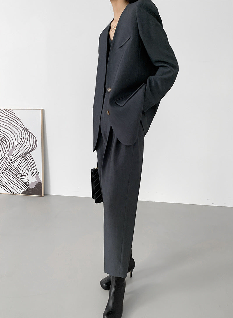 韓国ファッション SELCA-ノーカラーグレーセットアップ-2024ss-0017-018