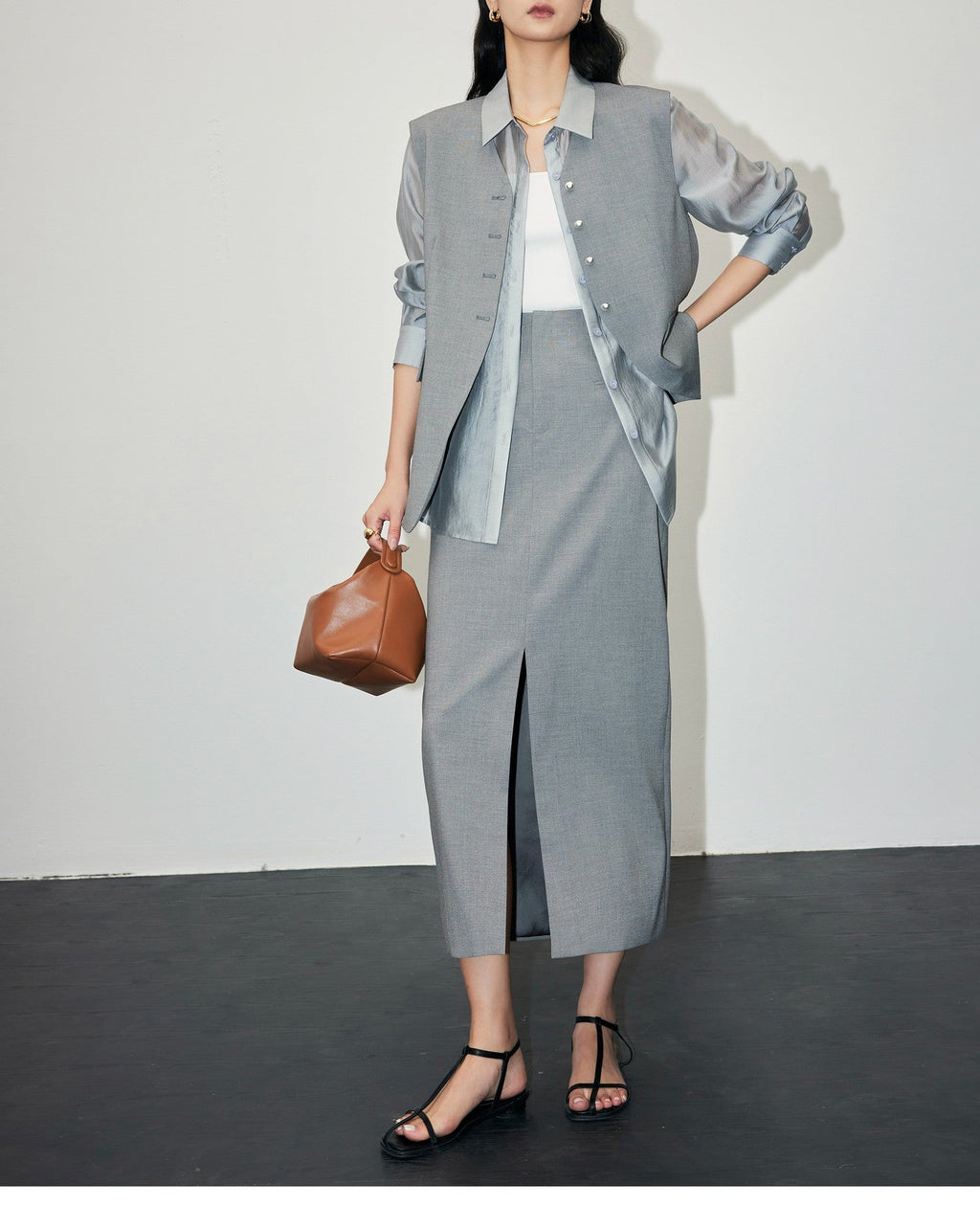 韓国ファッション SELCA-Vネック ノースリーブスリーピース-2024ss-0019-010