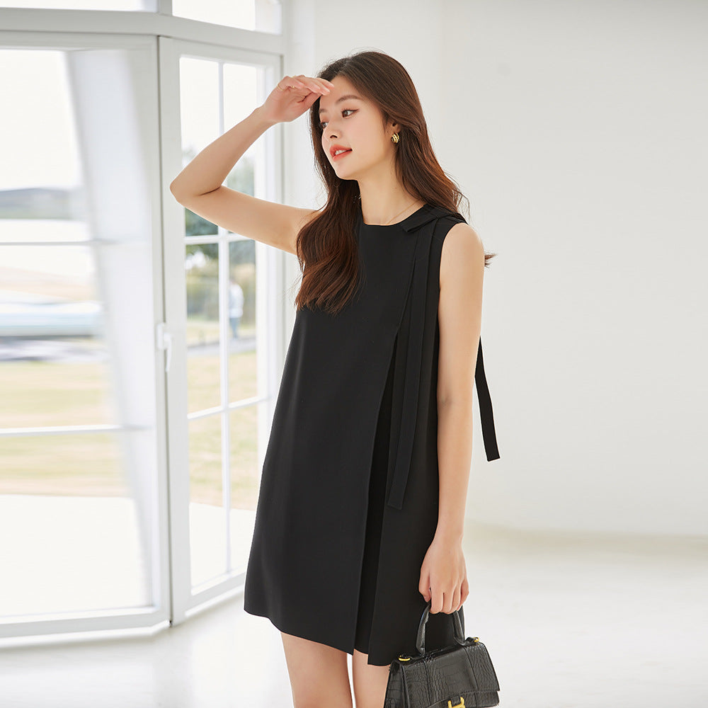 韓国ファッション SELCA-ブラックリボンノースリーブワンピース-2024ss-129-02