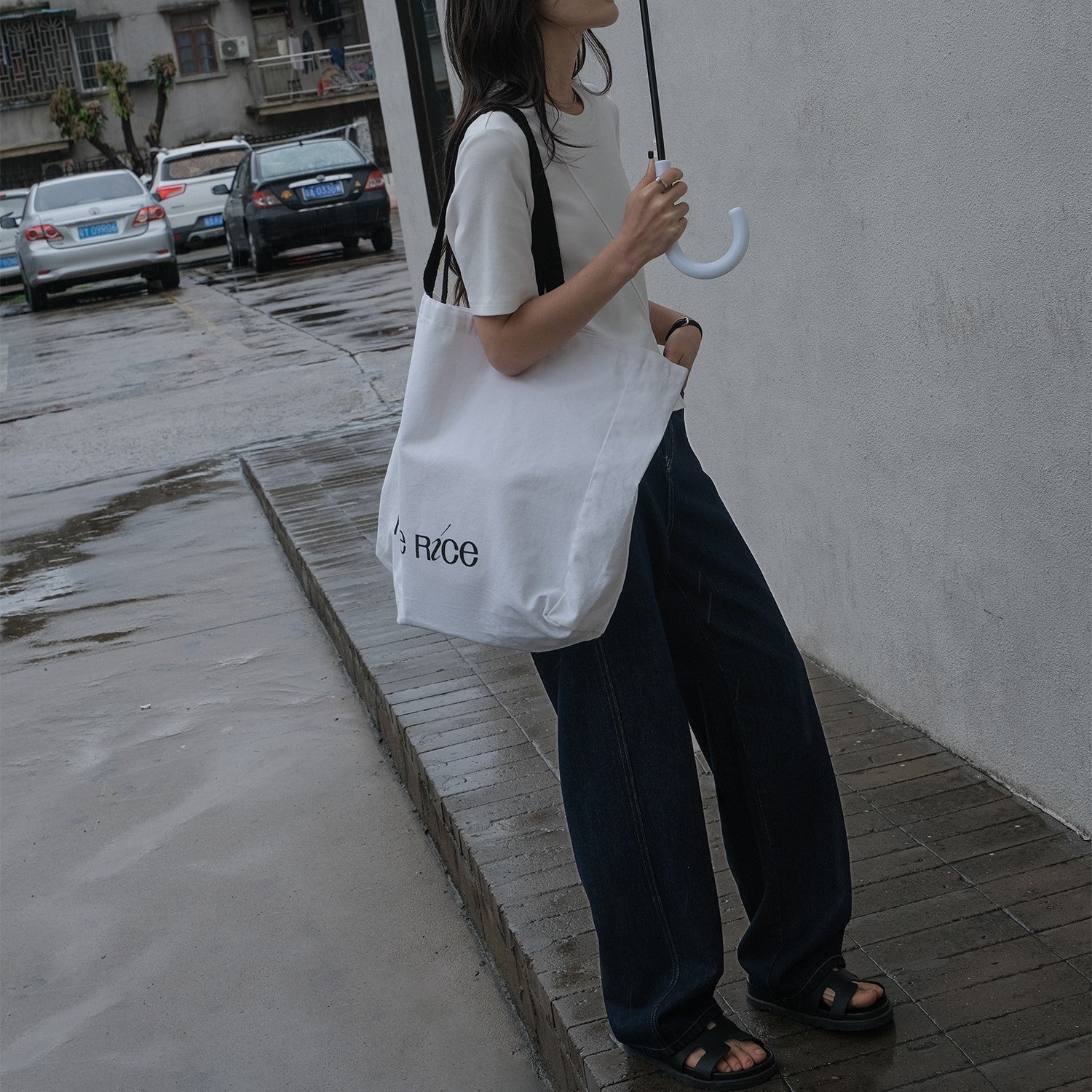 韓国ファッション SELCA-アシメスリットコットンシャツ-2024ss-0065-010