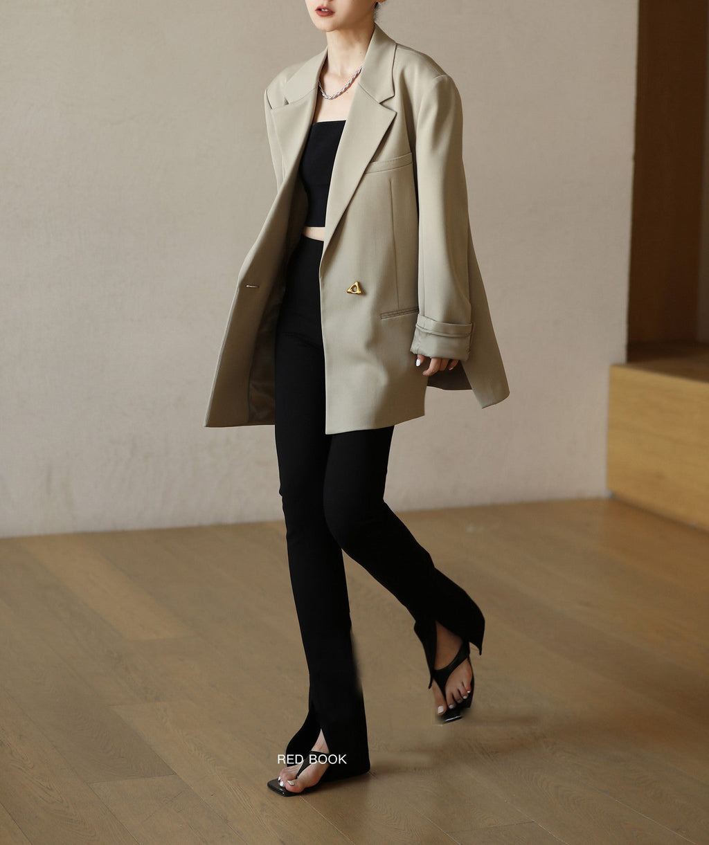 韓国ファッション SELCA-センタースリットパンツ-2024ss-0034-02