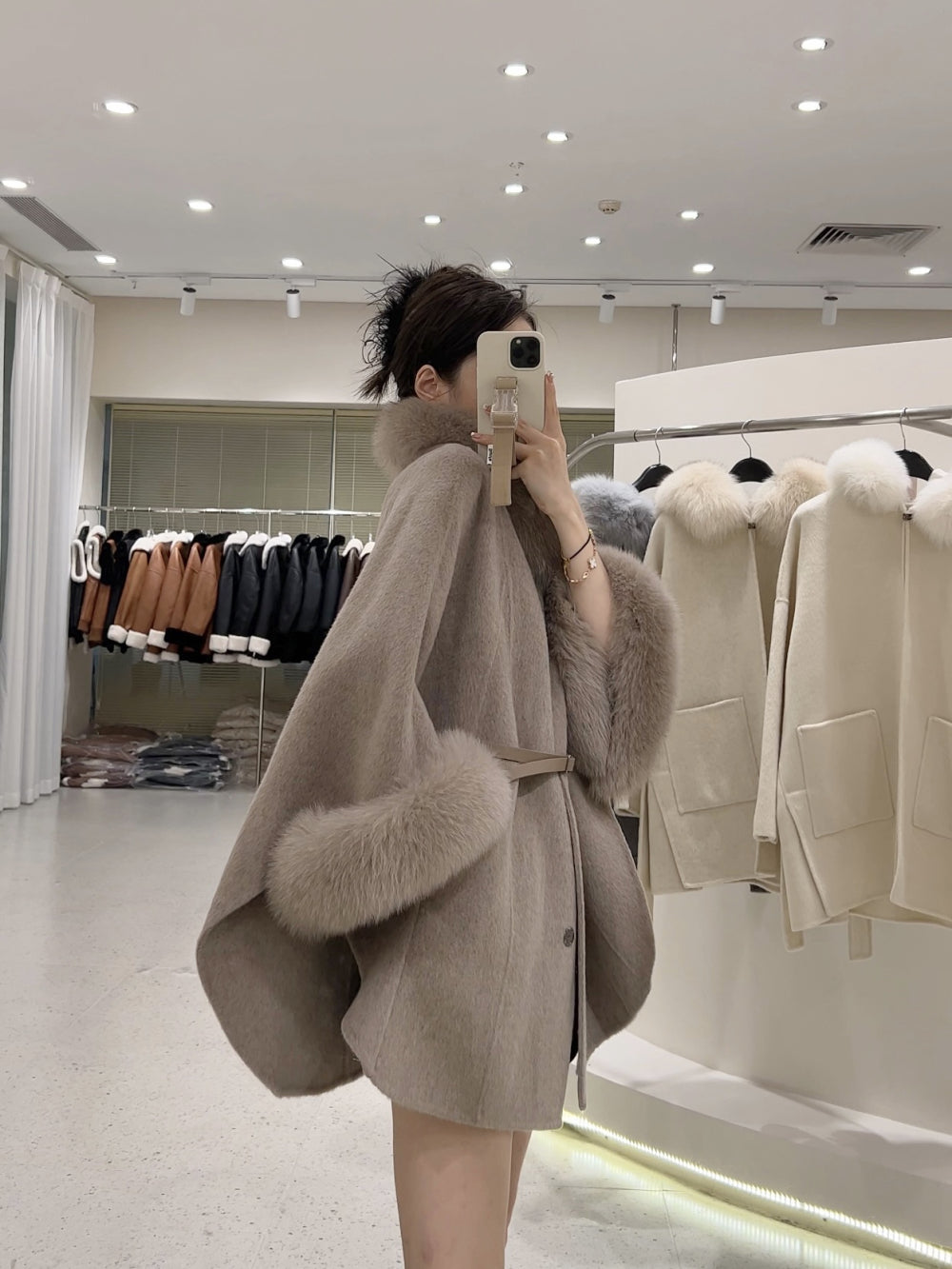 韓国ファッション SELCA-ファーカシミアウールケープコート-2023aw-ou39-09