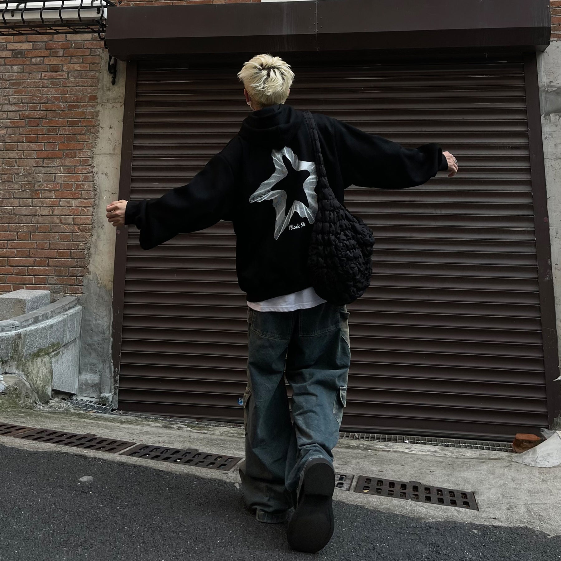 韓国ファッション SELCA-Geometric backprint hoody-mselca2023aw336-06