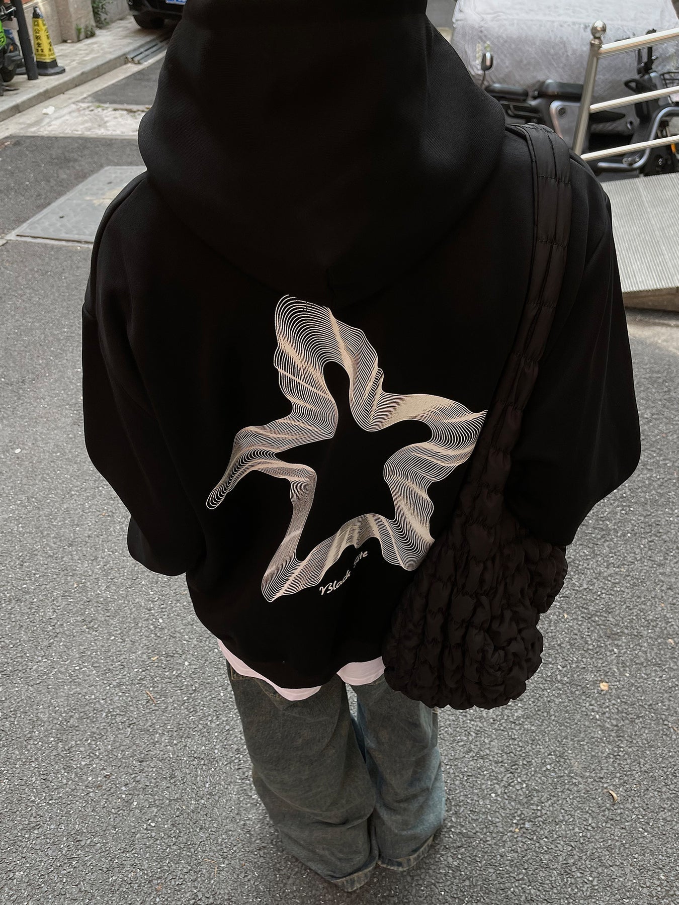 韓国ファッション SELCA-Geometric backprint hoody-mselca2023aw336-02